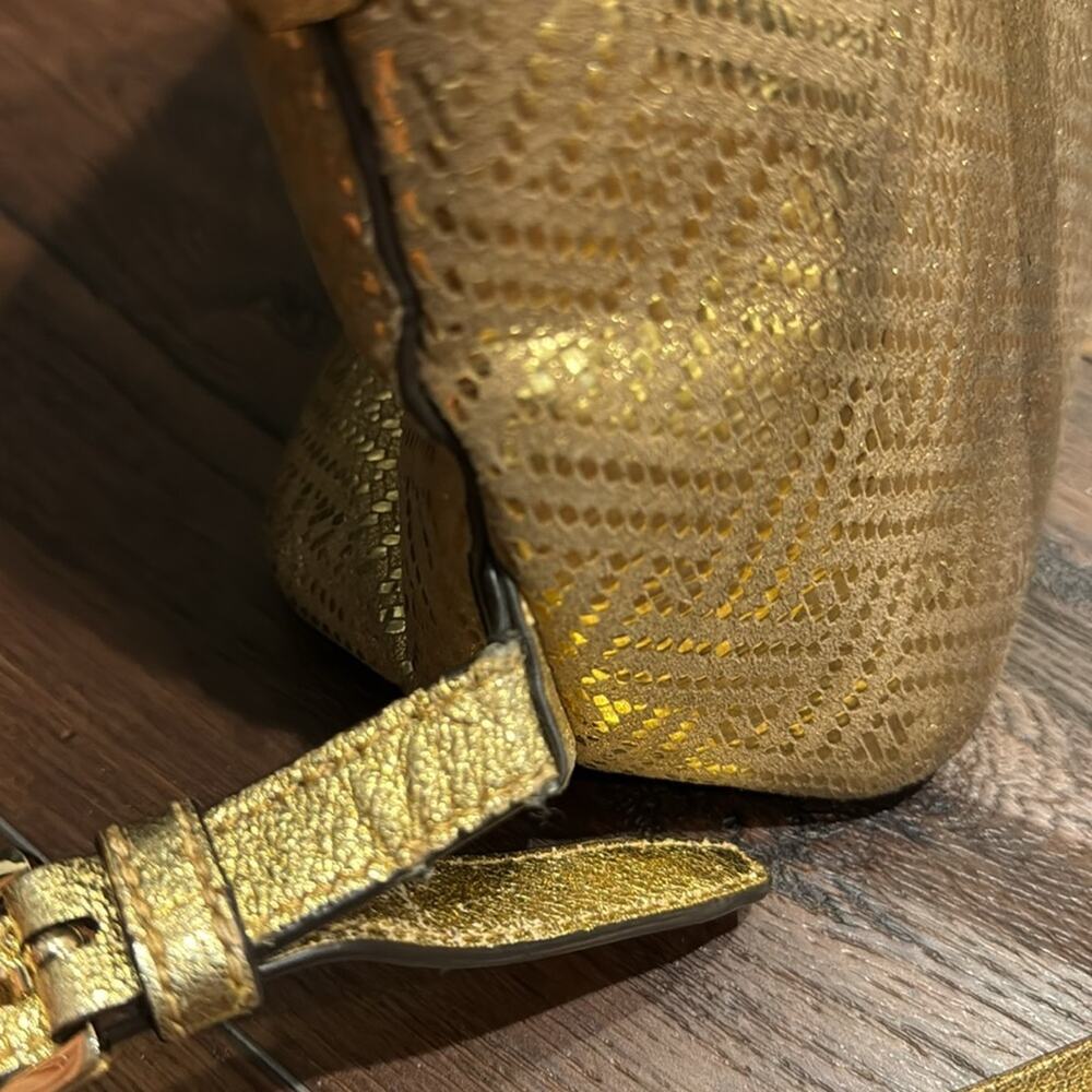Michael Kors Pre Loved backpack in Gold metallic W/  wear mainly inside & straps - Picture 13 of 14